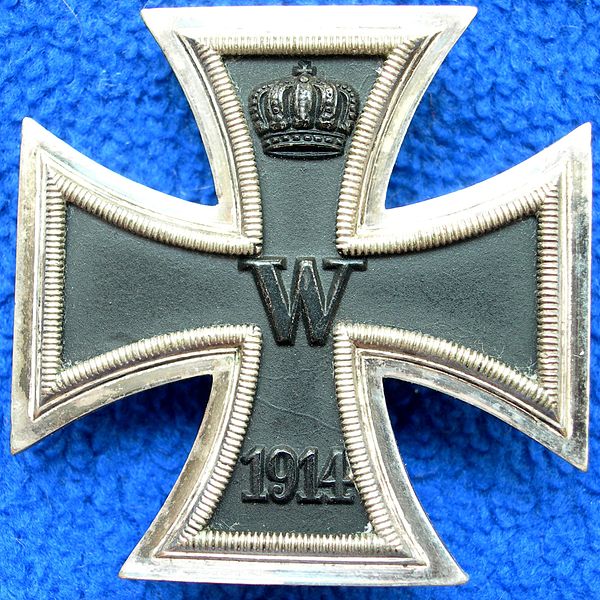 743664_600pxEk23f_2_ (600x600, 114Kb)