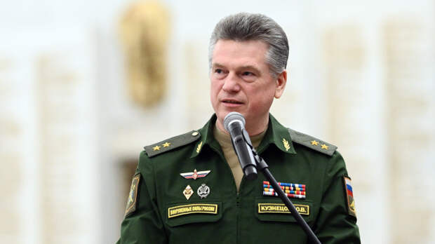 По делу генерала Минобороны Кузнецова провели обыски сразу по нескольким адресам