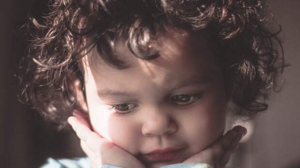 Головная боль у детей: «красные флаги» – когда нужно к врачу