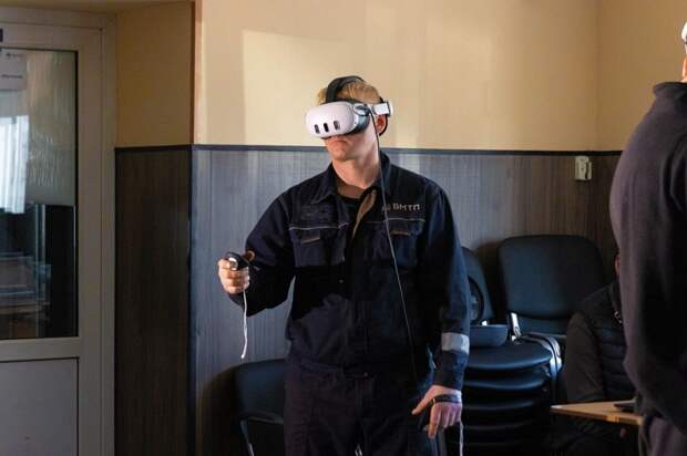 ВМТП внедряет VR для обучения портовиков
