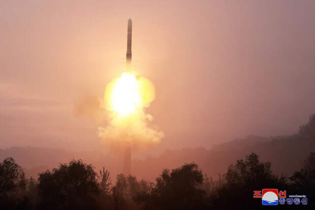ОКНШ: баллистические ракеты КНДР пролетели около 350 километров