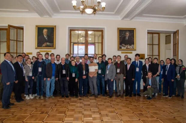 Участники «UltrafastLight-2025». Источник фото: ФИАН