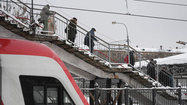 Собянин: в Москве откроют более 15 новых переходов через железнодорожные пути