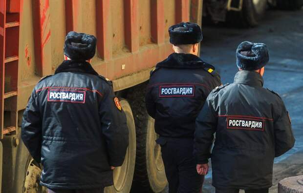 Четырех генералов и трех полковников Росгвардии подозревают в хищении почти 200 млн рублей Четырех генералов и трех полковников Росгвардии подозревают в хищении почти 200 млн рублей