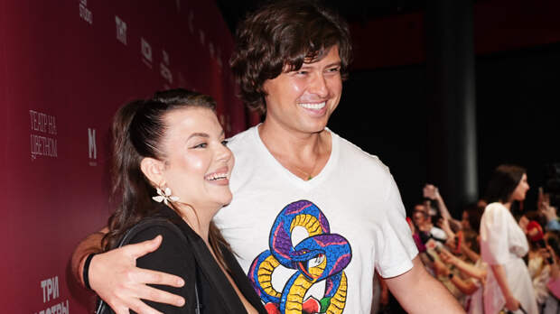 «Работать надо немножечко»: Шаляпин пожелал в Новом году купаться в любви