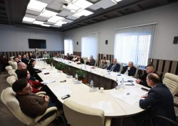 Аркадий Мурылев провел традиционную встречу с представителями ведущих бизнес-объединений региона