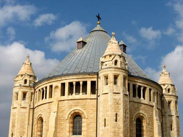 Иерусалим. Церковь св. Петра в Галликанту и Монастырь Успения Богоматери.
