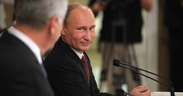 Американский посол в Сербии недоволен приглашением Владимира Путина в Белград Американский посол в Сербии недоволен приглашением Владимира Путина в Белград