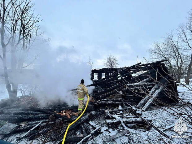 В деревне под Пошехоньем в пожаре погиб пенсионер
