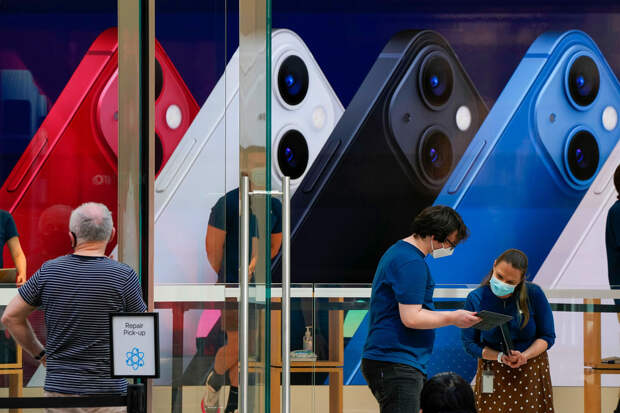 Конкуренты вынудили Apple снизить цену на iPhone 15 в Китае до 56 тысяч рублей