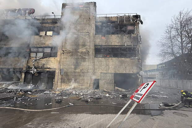 Очевидица заявила об отключившейся сигнализации при пожаре в калининградском ТЦ