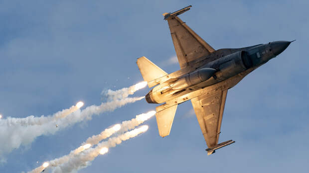 Tasnim: Иран, предположительно, сбил ещё один истребитель