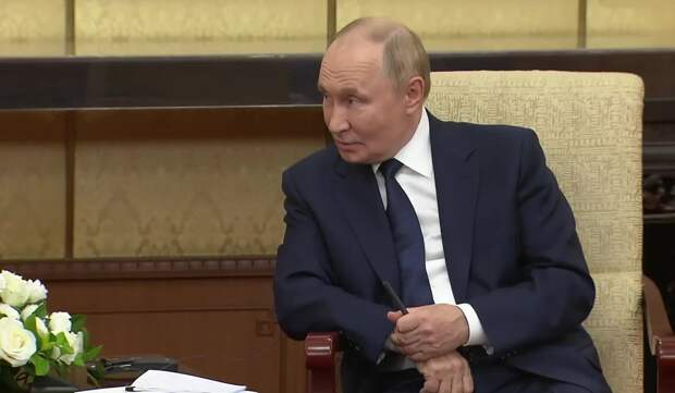 Путин проведет встречу с правителем Малайзии в Петербурге