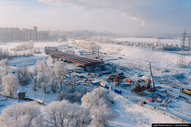Зимний Новосибирск, строительство моста