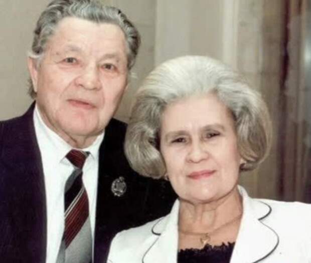 С шестой женой Ниной Ивановной. Фото из открытых источников