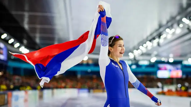 Фаткулина и Шипачёв стали знаменосцами сборной России на открытии ОИ-2022