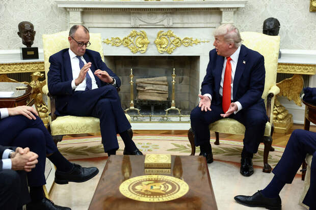 Трамп пообещал "сильно ударить" Германию и продемонстрировал это на Мерце