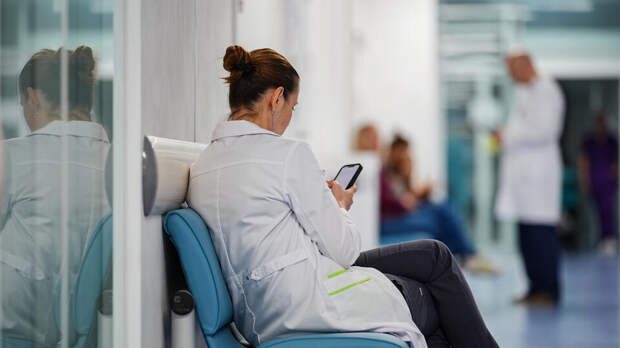 В ЕР рассказали о реализации льготных программ для врачей в Подмосковье