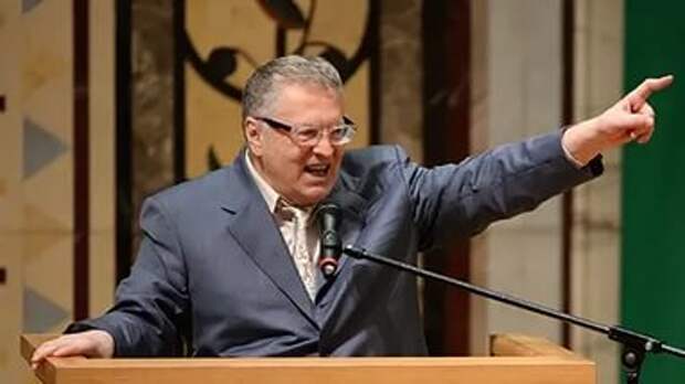 Жириновский передумал вешать и расстреливать депутатов
