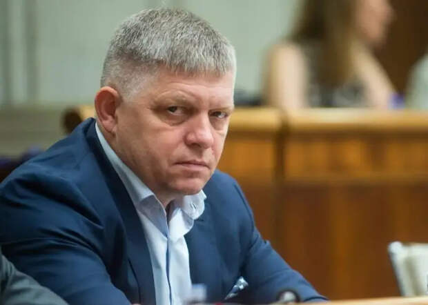 Фицо отказался ехать в Киев на переговоры по газу после оскорбительного «приглашения» Зеленского