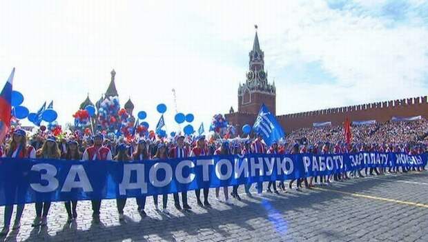 Русский народ никогда так хорошо не жил, как при Путине. Против фактов не попрёшь