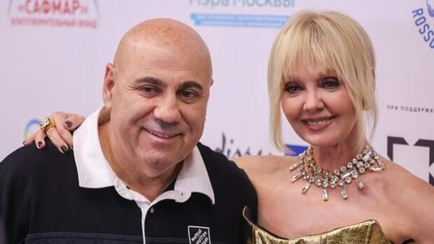 «Как же летит время»: невестка Валерии показала подросших детей