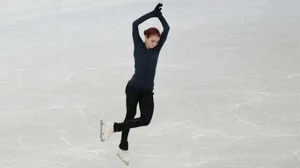 Трусова не стала исполнять четверной сальхов на тренировке на Олимпиаде-2022