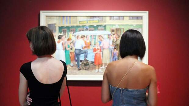 Выставка «Красная Москва. Женщина в большом городе» Выставка «Красная Москва. Женщина в большом городе»