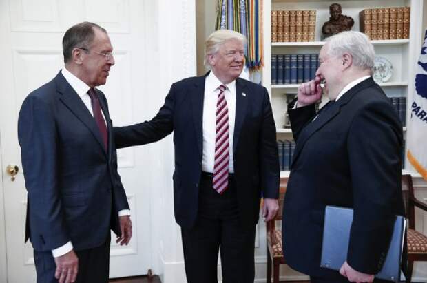 Реакция Дональда Трампа на своих гостей. Почувствуйте разницу