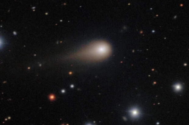 Ученый Досс раскрыл тайну аномального антихвоста кометы-НЛО 3I/ATLAS