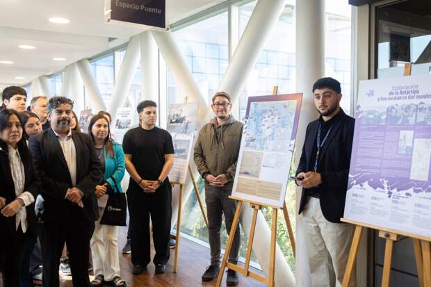 Выставка Музея Мирового океана о дизель-электроходе иquot;Обьиquot; открылась в Сантьяго