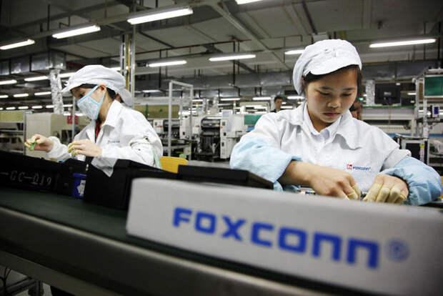 Сборочная линия Foxconn