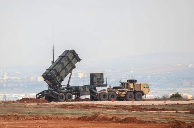 Экс-аналитик ЦРУ Джонсон: проблемы с ПВО толкают США на выход из конфликта