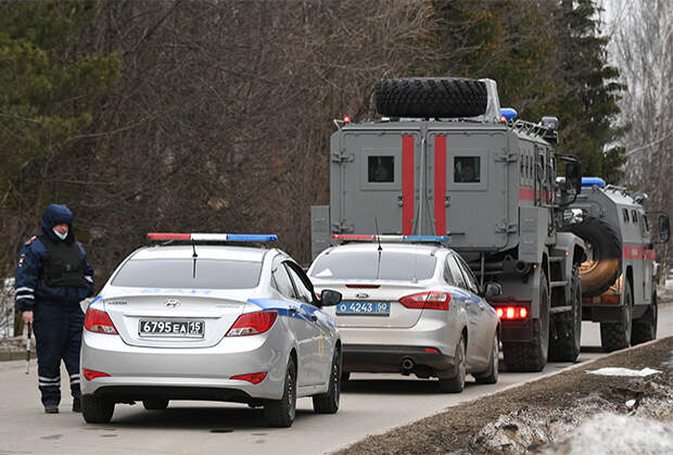Автомобили правоохранительных органов в Новых Вешках