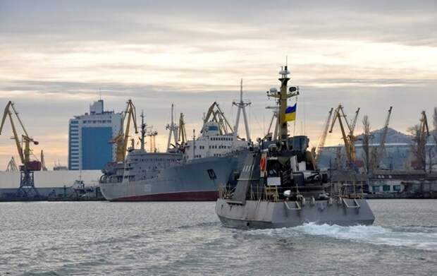 ВМС Украины готовы открыть огонь в случае провокаций
