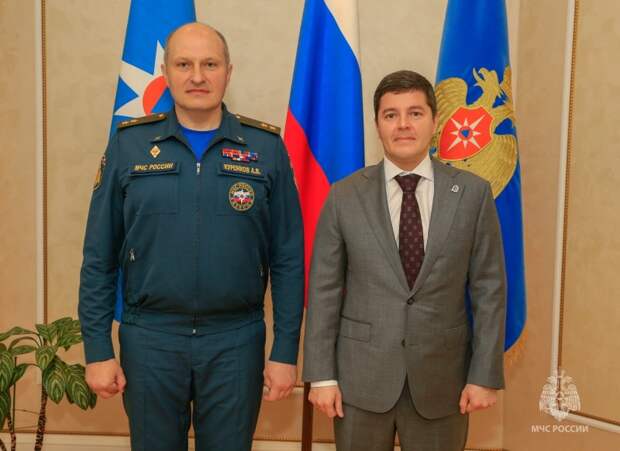Глава МЧС России и губернатор ЯНАО обсудили развитие системы предупреждения и ликвидации чрезвычайных ситуаций в регионе