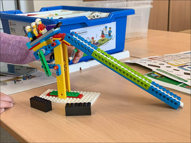 Как обеспечить научный подход? Фотообзор нового конструкторского решения lego® Education BricQ Motion 45401