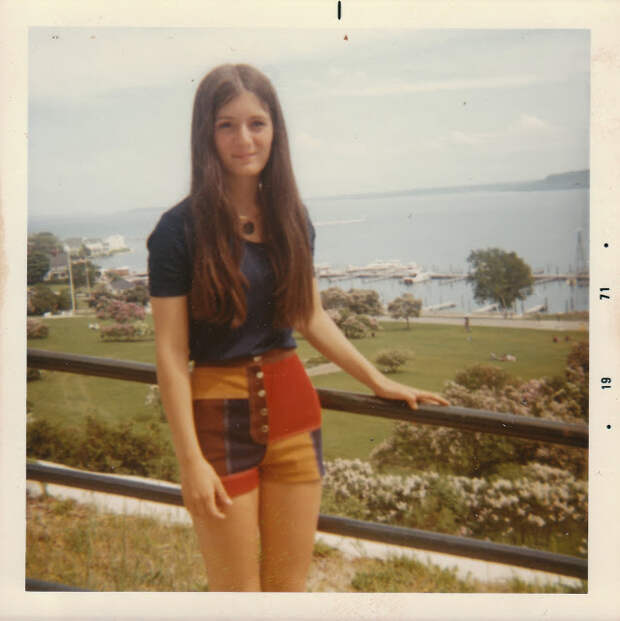 Polaroid Prints of Teen Girls in the 1970s (11).jpg