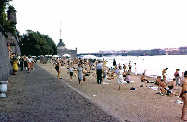 11 атмосферных фото Ленинграда 1961 года