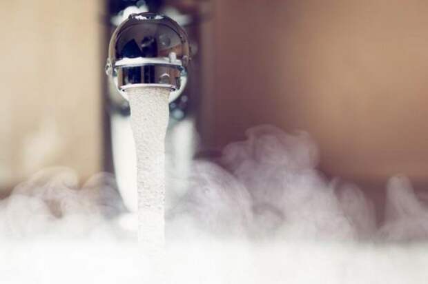 Квартиру можно согреть горячей водой из крана в ванной комнате... / Фото: vizada.ru