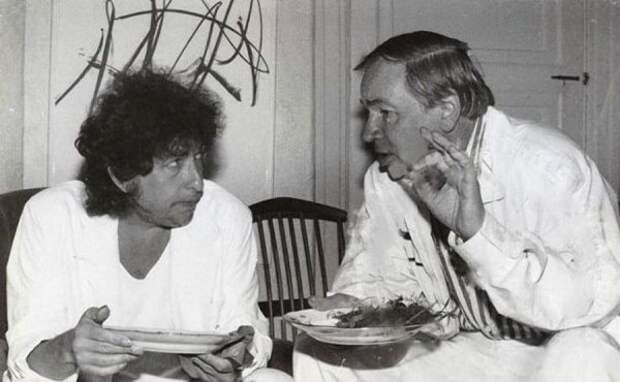 Боб Дилан и Андрей Вознесенский в Переделкино, 1985 г.