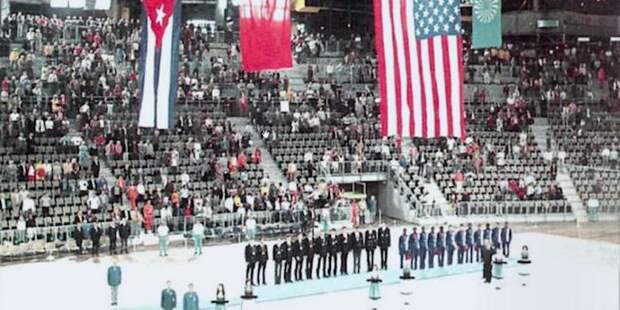 Церемония награждения олимпийской сборной СССР по баскетболу 1972 год