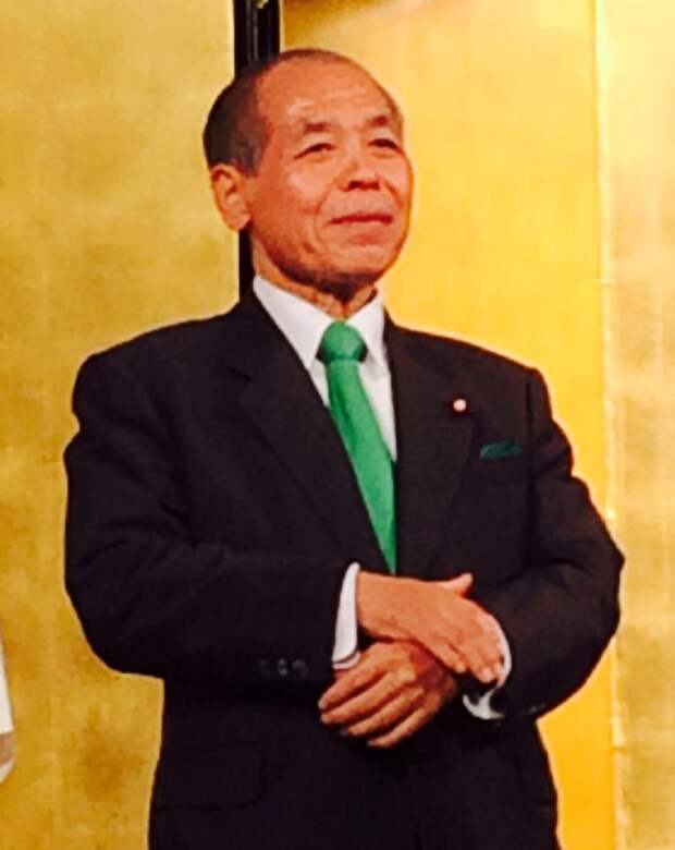 Японский депутат Судзуки восхитился мощью России, посетив новогоднюю Москву