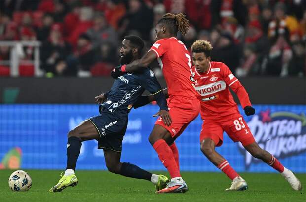 «Сложная, но исполнимая опция». Гендиректор «Динамо» — об автоматическом продлении Нгамале