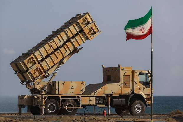 Иран сообщил об уничтожении трех американских истребителей