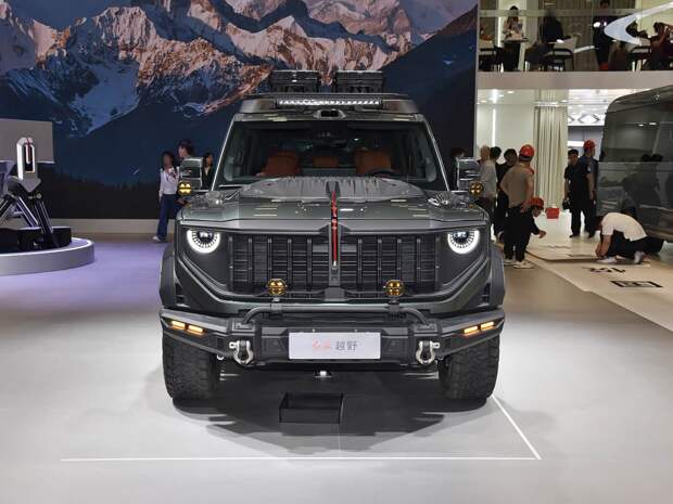 Рамный внедорожник Hongqi Off-Road: 843 силы и полный фарш