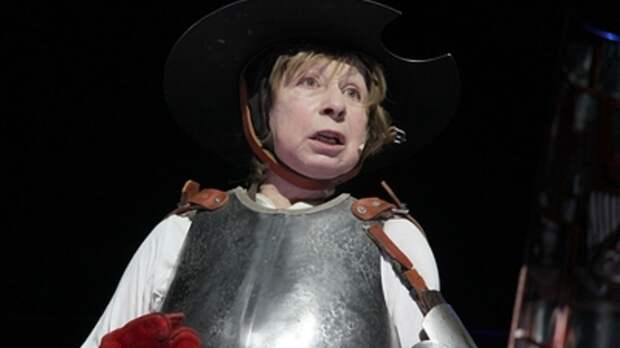 Лия Ахеджакова вступилась за продавца Курил и педофила