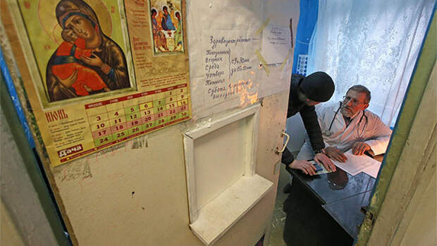 Что не так с российскими больницами? Обсуждаем с членом Совета Федерации и врачом из Перми