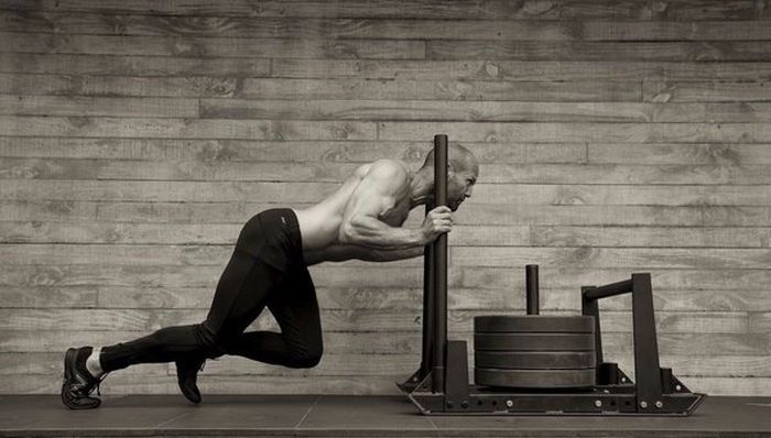Джейсон Стейтем в фотосессии для журнала Men's Health (8 фото)
