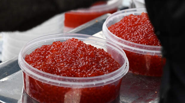 В Подмосковье накрыли цех по производству поддельной икры